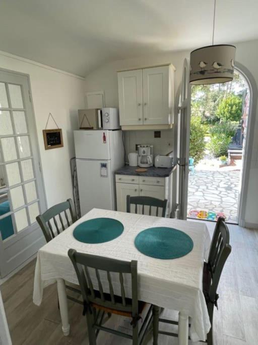 Adorable Petite Maison A 400M De La Mer Villa Saint-Georges-de-Didonne ภายนอก รูปภาพ